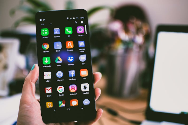 Samsung Galaxy S25 vs iPhone 16比較邊款好？2026香港用家真實感受